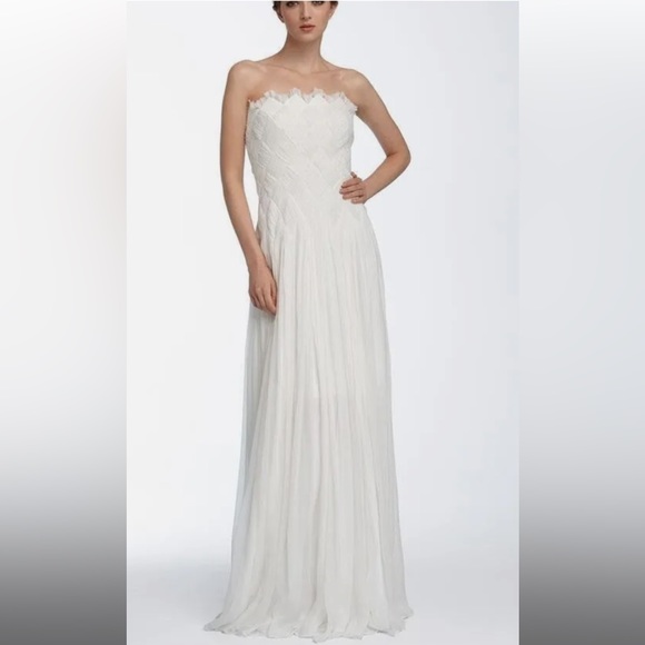 Tadashi Shoji ivory strapless size 6 100% crinkled silk chiffon formal dress - Picture 2 of 16